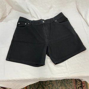 Levi's Women Black shorts size 18